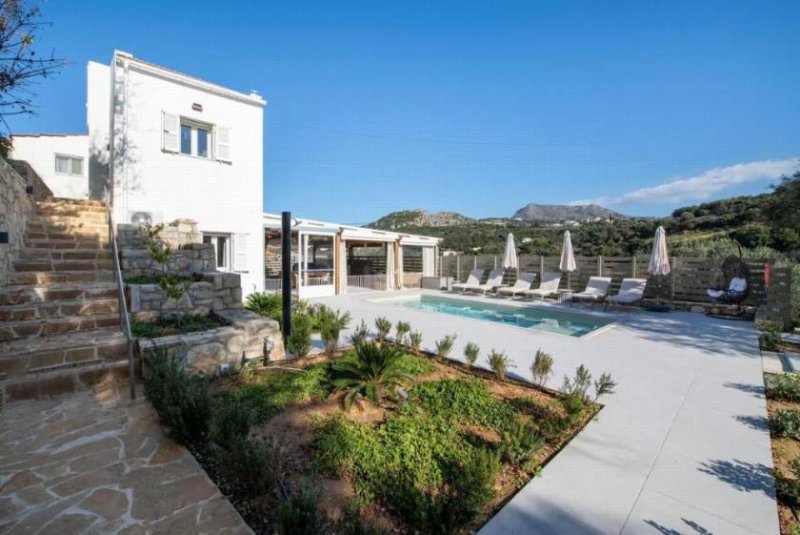 Almyrida Kreta: Moderne 2-Schlafzimmer-Villa mit privatem Pool in Almyrida zu verkaufen Haus kaufen